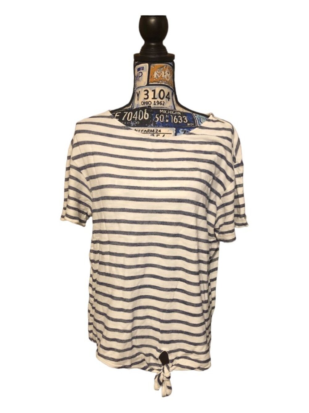 Old Navy White Black Striped Key Hole Tie Waist Short Sleeve Blouse Sz L